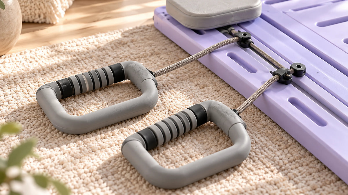 Détail des poignées de la planche Pilates ÉLANE